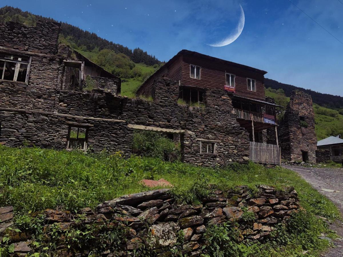 Raul Lushnu Darbaz Bed & Breakfast Mestia Exterior photo