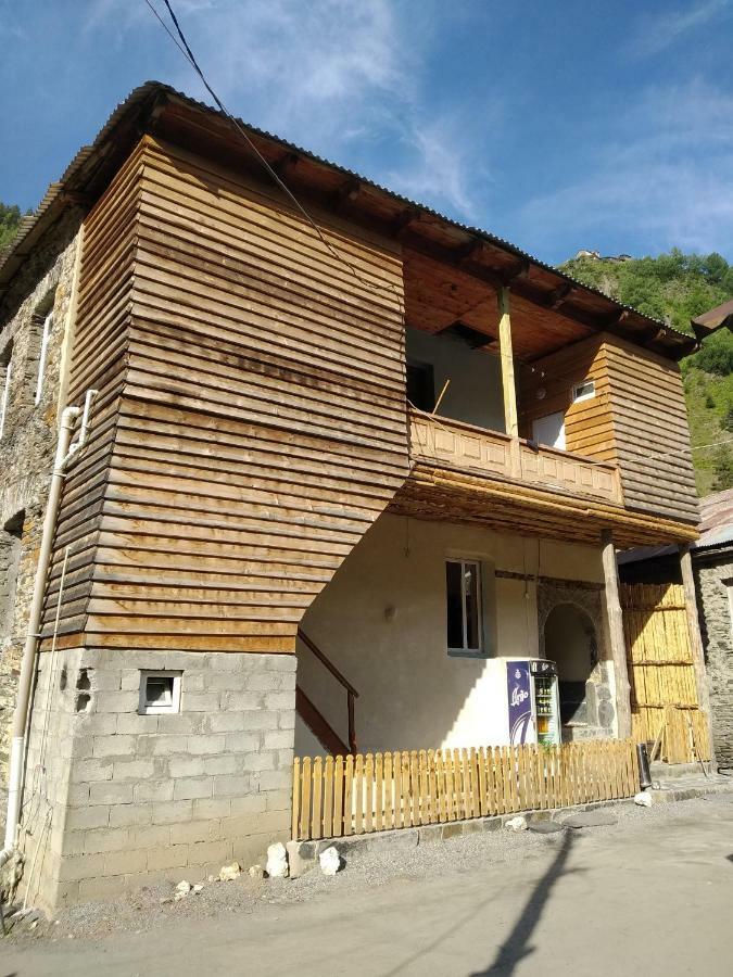 Raul Lushnu Darbaz Bed & Breakfast Mestia Exterior photo