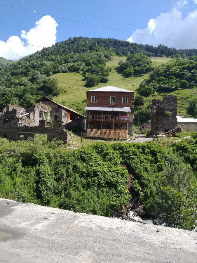 Raul Lushnu Darbaz Bed & Breakfast Mestia Exterior photo