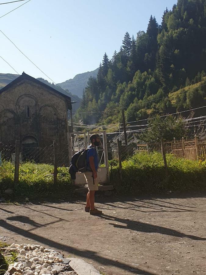 Raul Lushnu Darbaz Bed & Breakfast Mestia Exterior photo